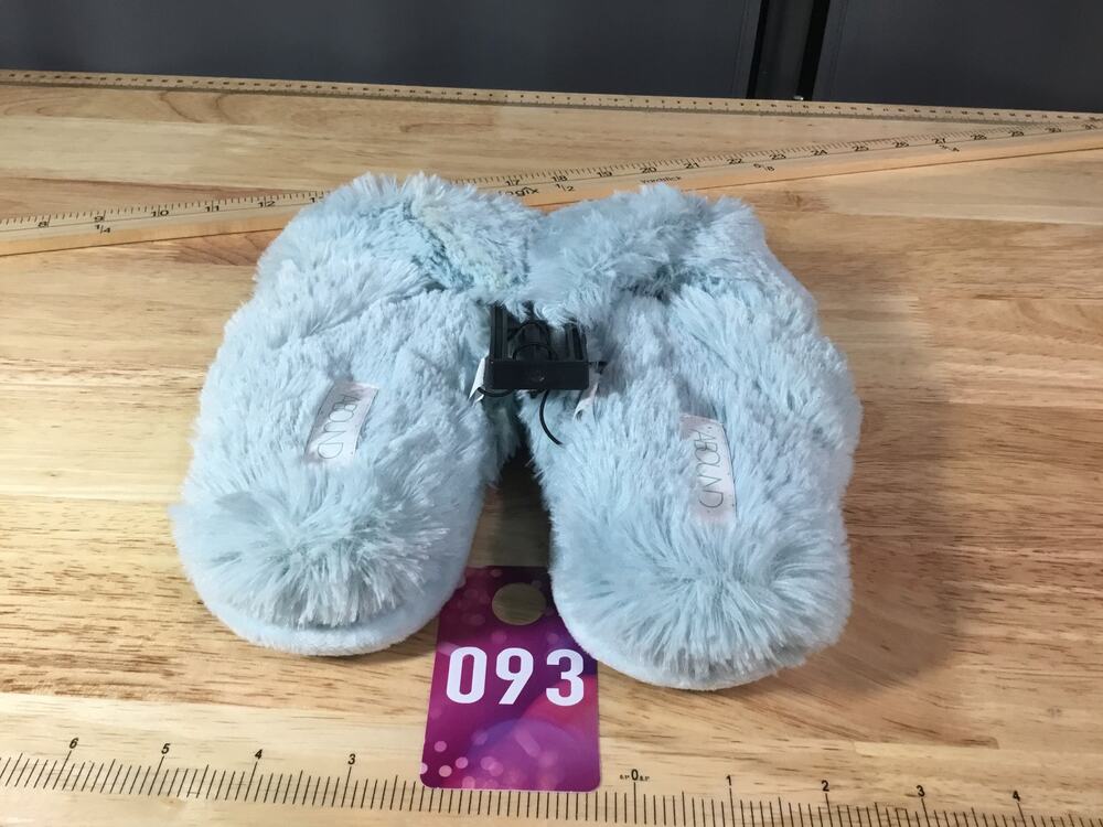 Abound Slip-On Women's 5-6 Blue Faux Fur Indoor Lightweight Soft Casual Slippers